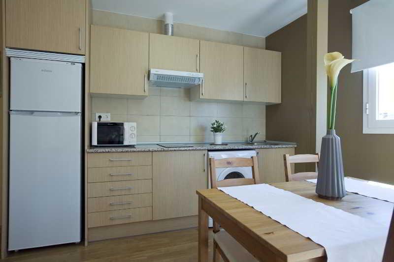Apartamentos Apr Numancia Madrid Exterior foto